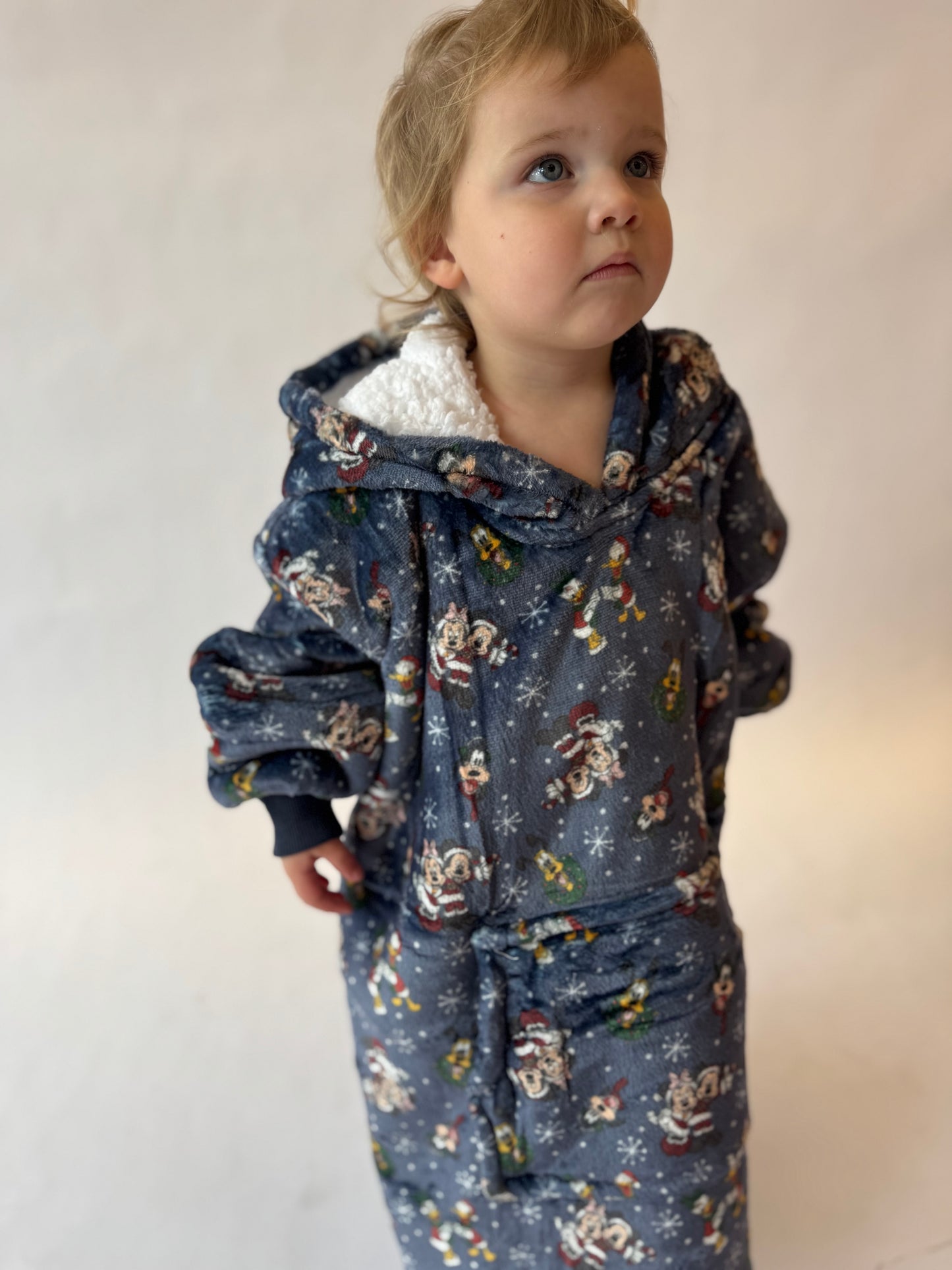 Holiday Mickey Sherpa Lined Hoodie Blanket - Navy
